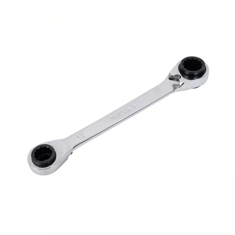 Clé à cliquet 4 en 1